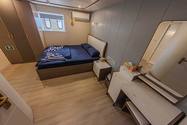 Lower Deck Double